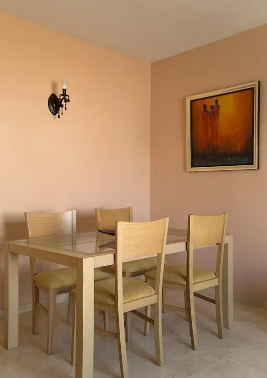 Apartamentos Turísticos Altai Cártama